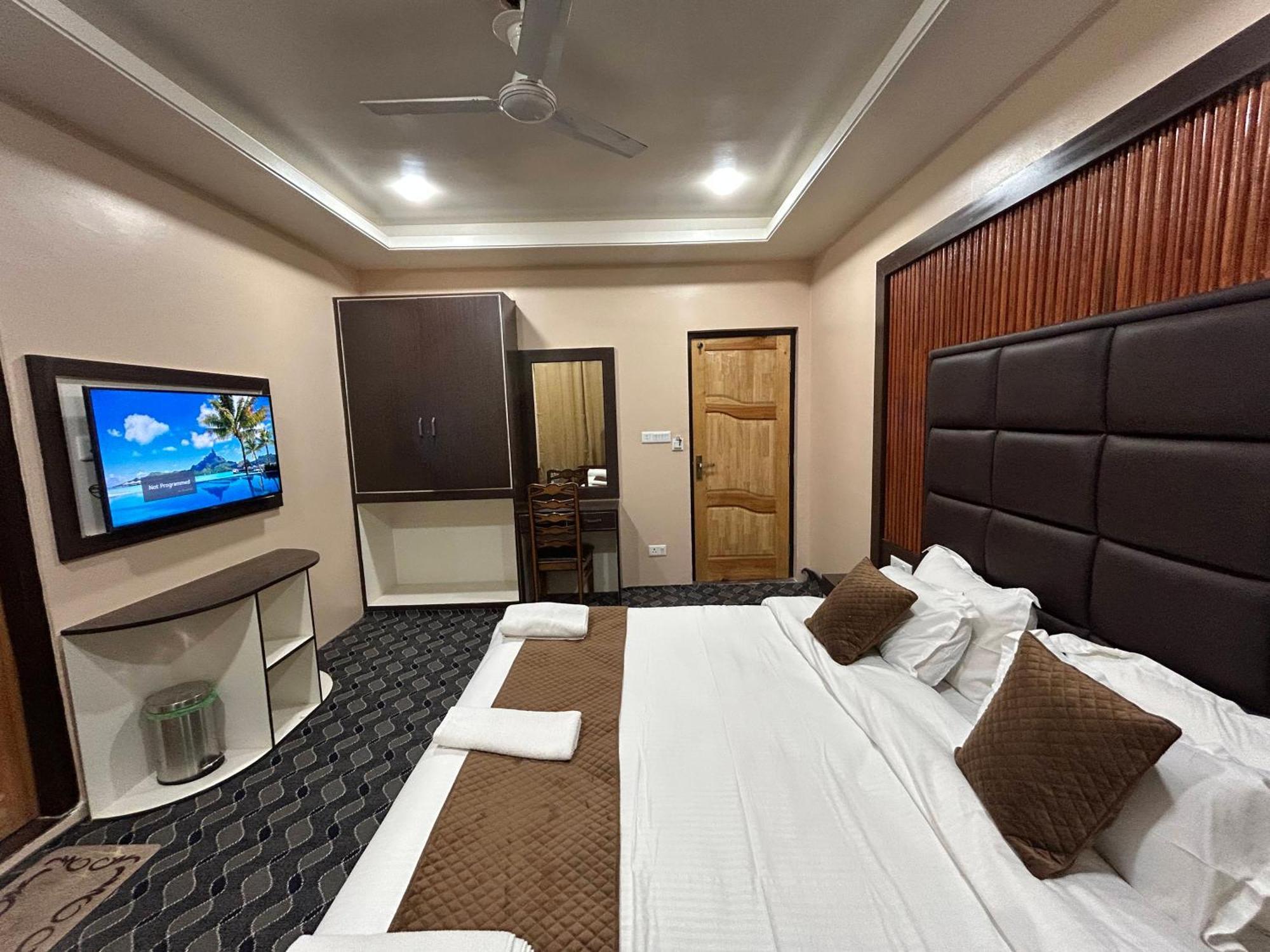 ホテル Fair Mount, Airport Road, Humhama Srinagar 部屋 写真